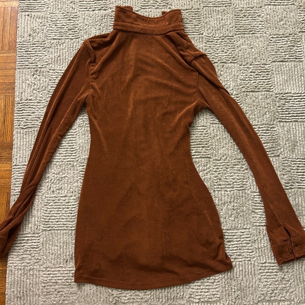 With Jean Rust Brown Long Sleeve Ruched Button Mini Dress - Picture 5 of 5